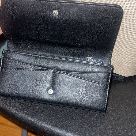 NAUTICA STRIPE WALLET - Picture 2 of 3